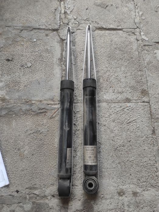 Задни амортисьори за ФВ Туран