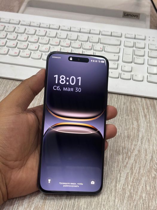 Tecno Spark 40 Pro+ stochnaa
