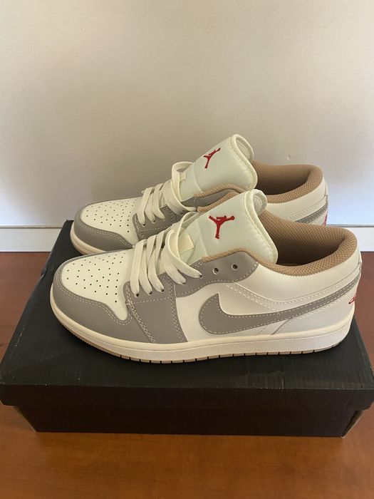 Jordan 1 Low marime 42