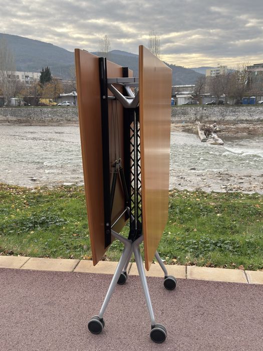 Страхотна конферентна маса за срещи сгъваема подвижна на колелца;