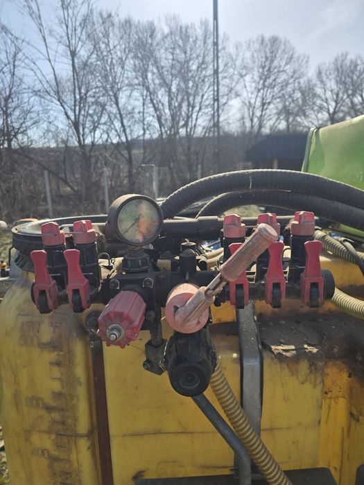 Utilaj pentru erbicidat 600L
