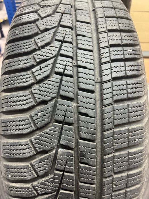 Зимни гуми 205/55R17 Hankook