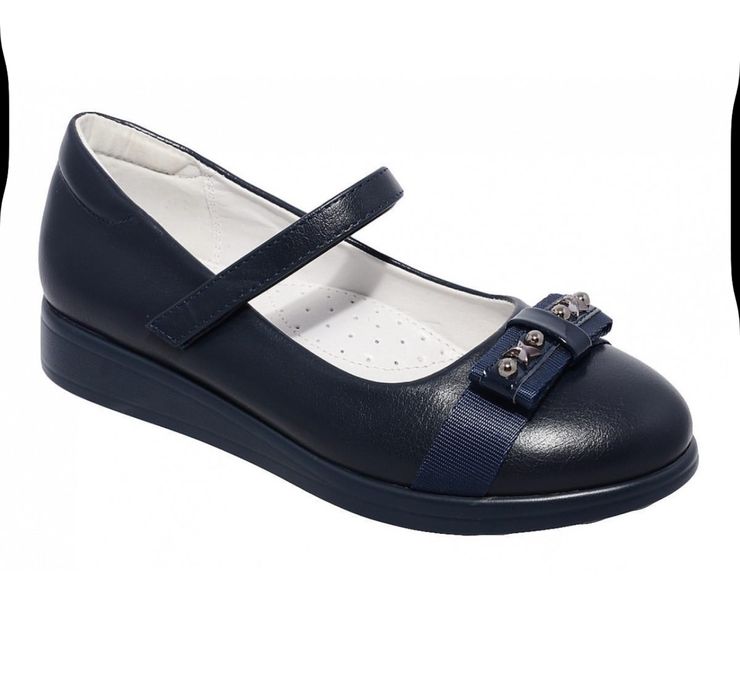 Школьные туфли на девочку