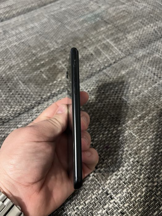 iPhone SE 2020 128 GB baterie 84% totul original