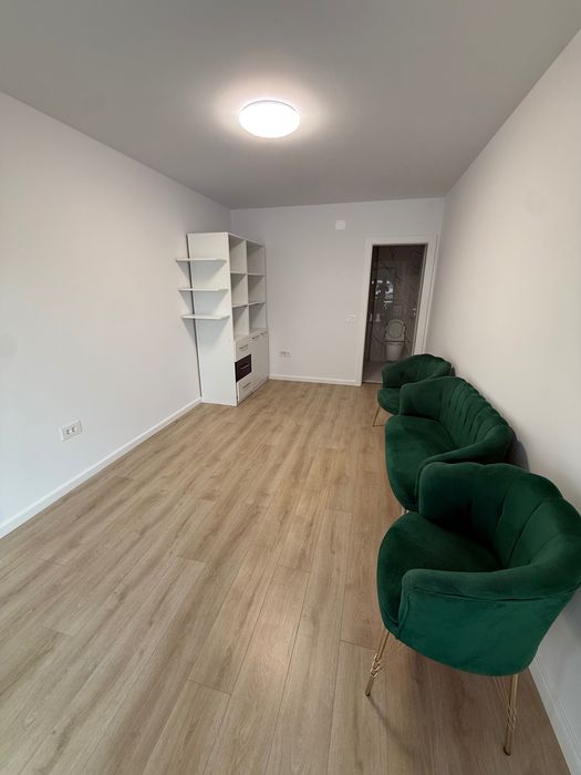 Inchiriez spatiu comercial
