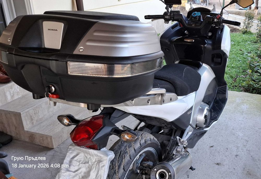 Honda Integra NC700D