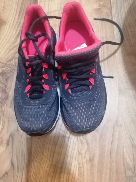 Маратонки за момиче