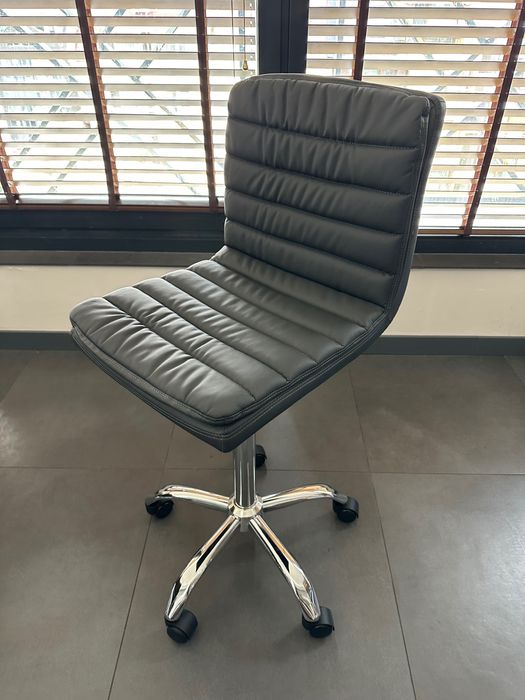 Висок Стол на колелца King с 2г гаранция и безплатна доставка до офис