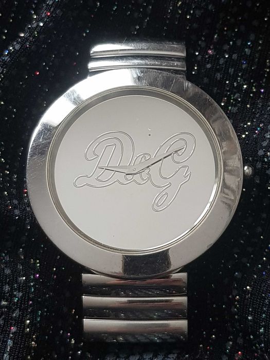 Оригинален ръчен дамски часовник D&G.