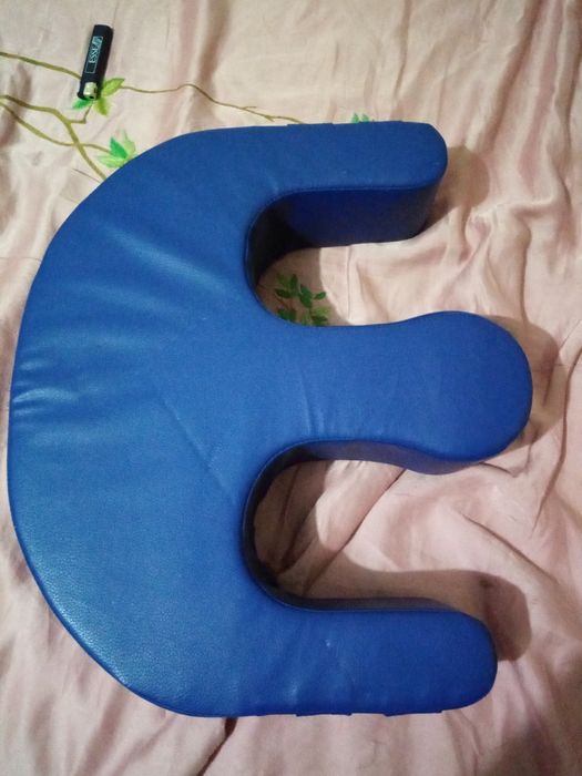 Падушка для инвалидов, почти новая.