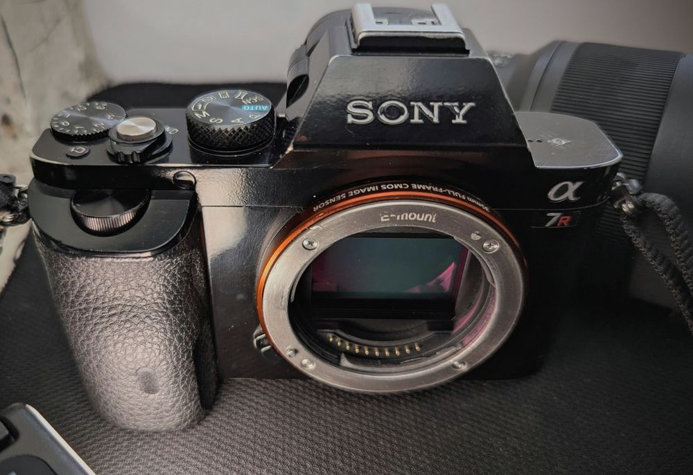 Sony Alpha 7R + kit объектив
