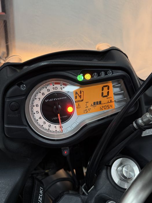 SUZUKI v-storm dl650