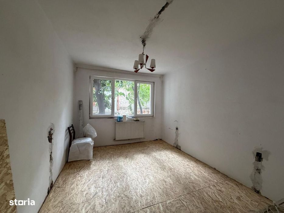 2 camere et 1 vedere spate Calea Grivitei-Gara de Nord