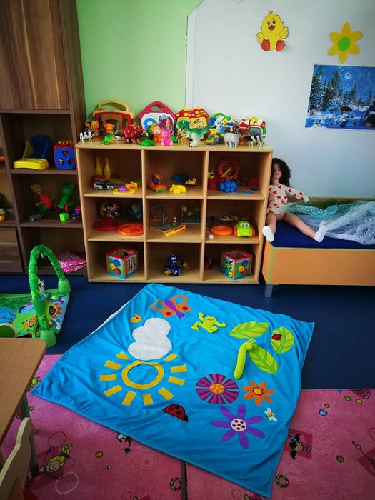 Детско обзавеждане- разпродажба от детско заведение.