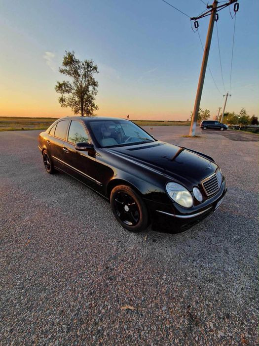 Mercedes E220 manual