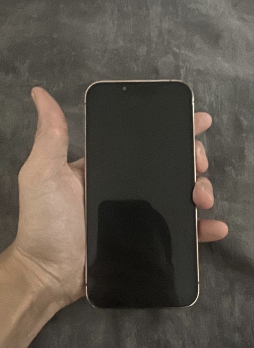 iPhone  13  про.
