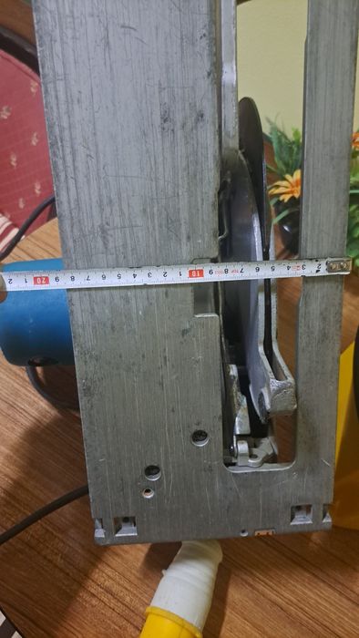 Vând circular Makita la 110 volți și transformator