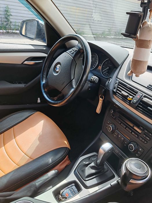 X1 2013 компактный кроссовер