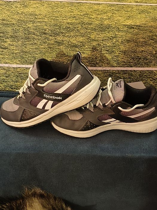Маратонки reebok 39 номер