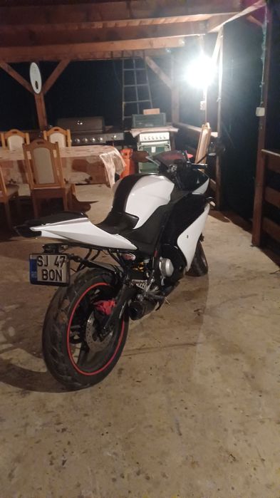 Vând Yamaha YZF-R125, prima generație, an 2008,