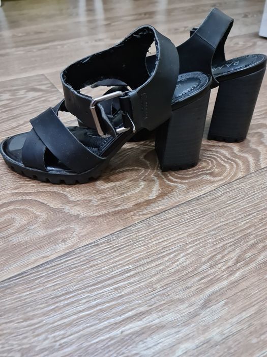 Продам балетки, кожаные босоножки