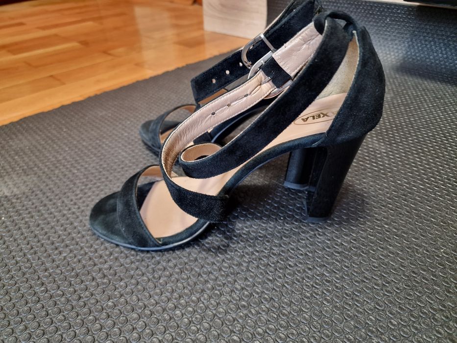 Sandale de piele intoarsa 39