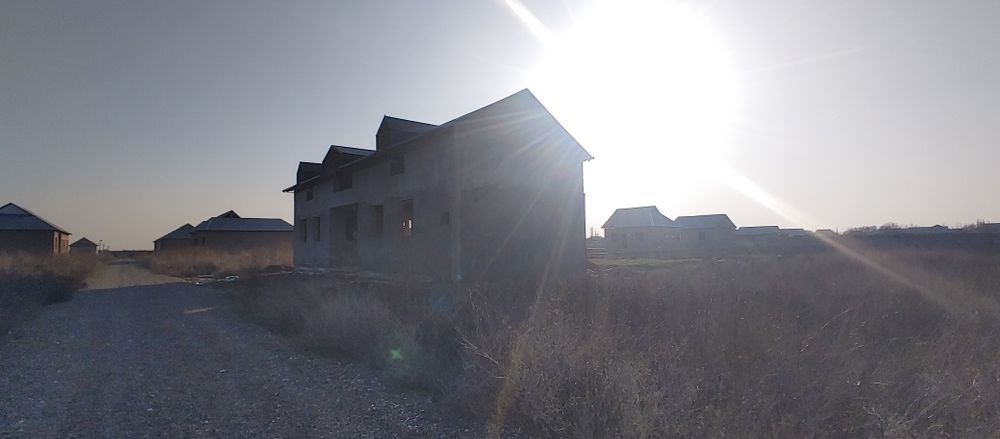 Курилиши Тугалланмаган участка сотилади