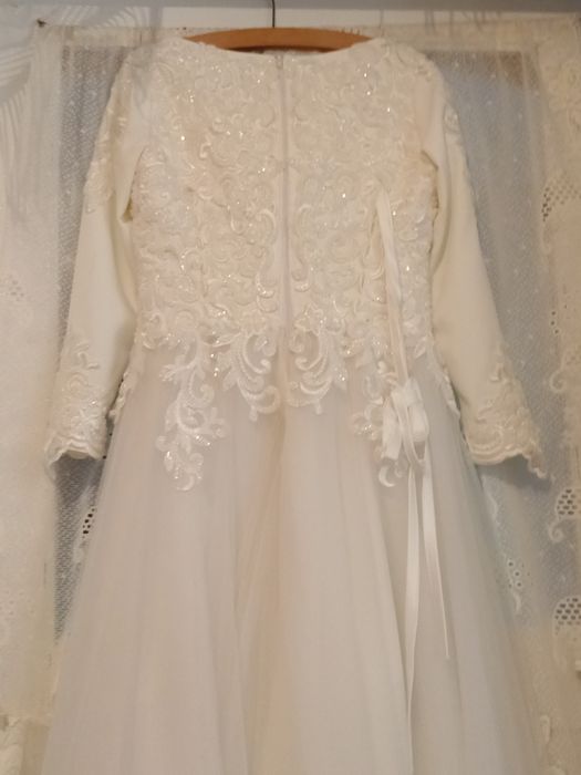 Vand rochie de mireasa... Nu a fost îmbrăcată niciodată