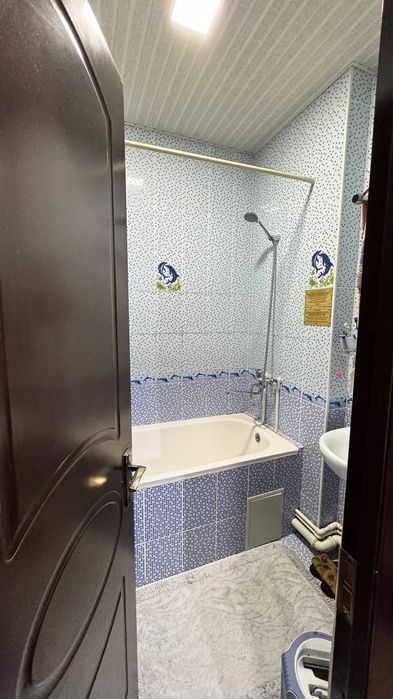 Кадешивада Уй сотилади срочна