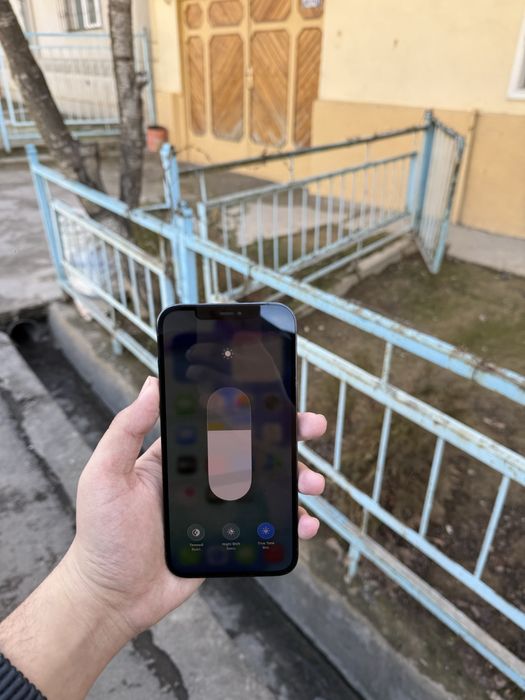 Iphone 12 pro max zaa 87%