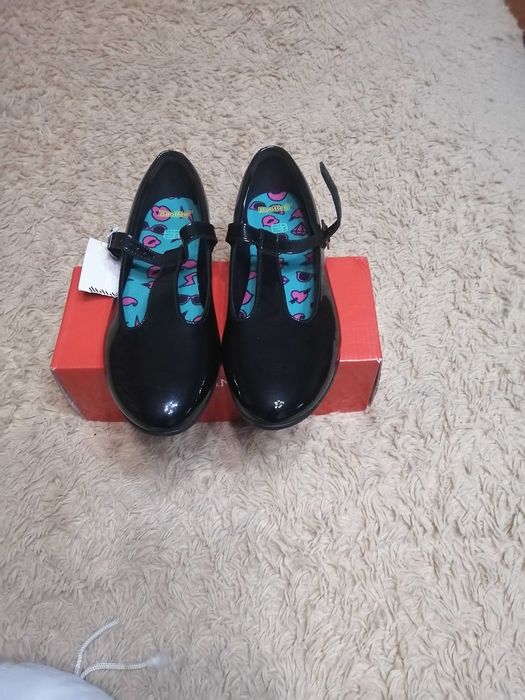 Школьные туфли для юной модницы