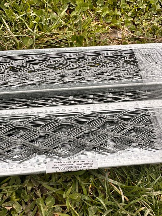 Profil (coltar) tencuiala otel zincat 250 cm