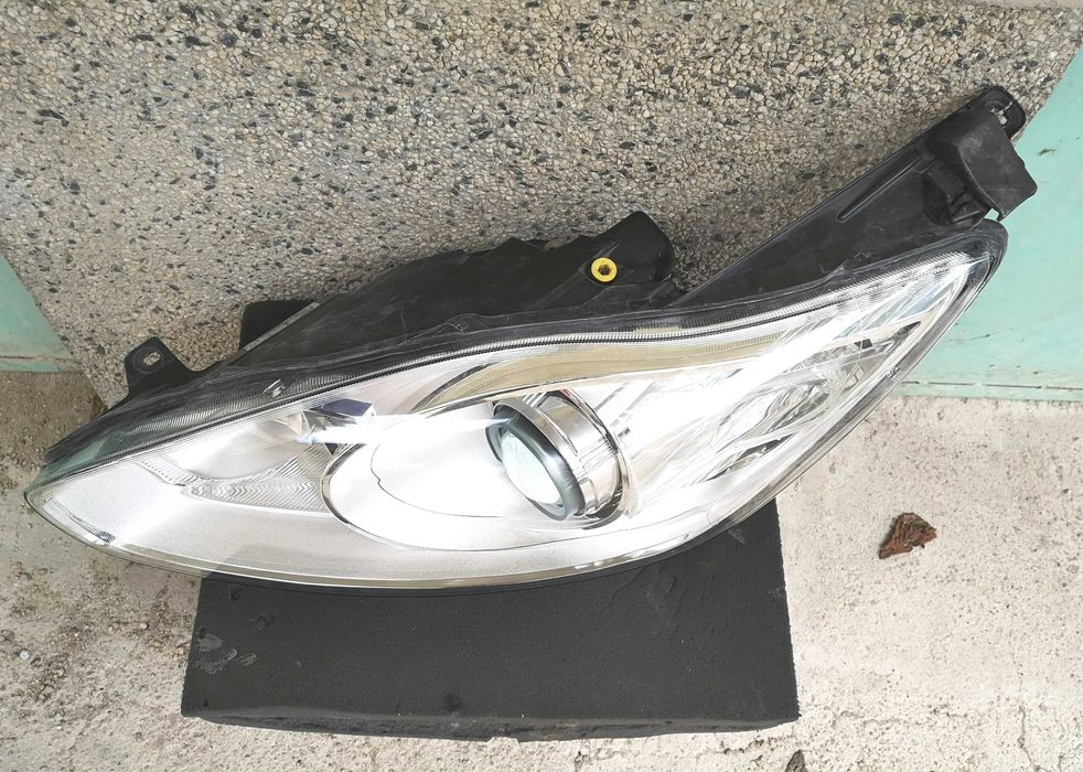 Оригинален фар Форд Ц-Макс  Ford C-Max  Xenon