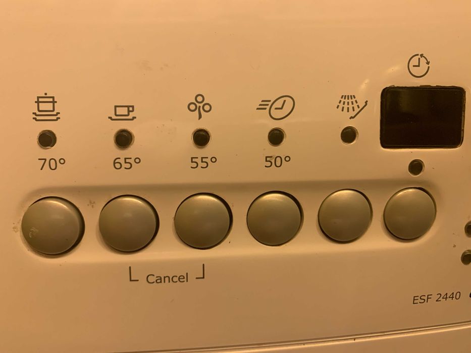 Masina spalat vase compacta ELECTROLUX ESF2440 2300OS defect?/pt piese