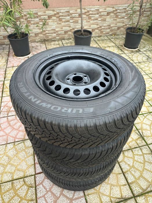 Vand cauciucuri de iarna cu jante 205/70 R16 An 2023