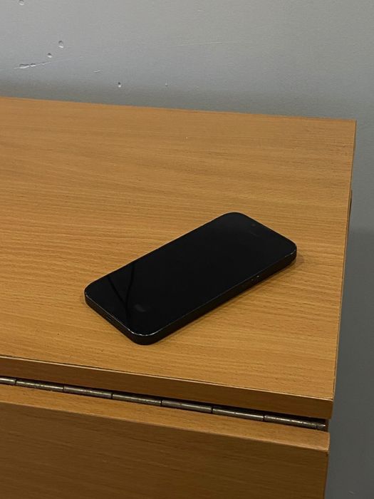 IPhone 14 айфон 14 в отличном состояний