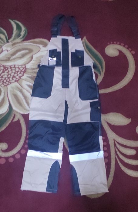 Продам Зимний костюм  для специалиста