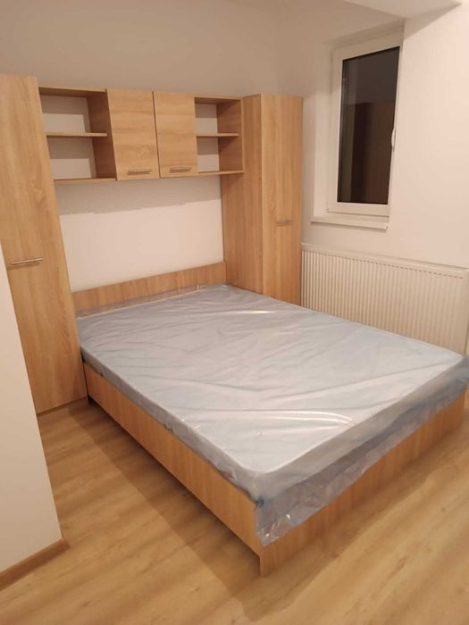 Inchiriez apartament 3 camere bloc nou, proprietar