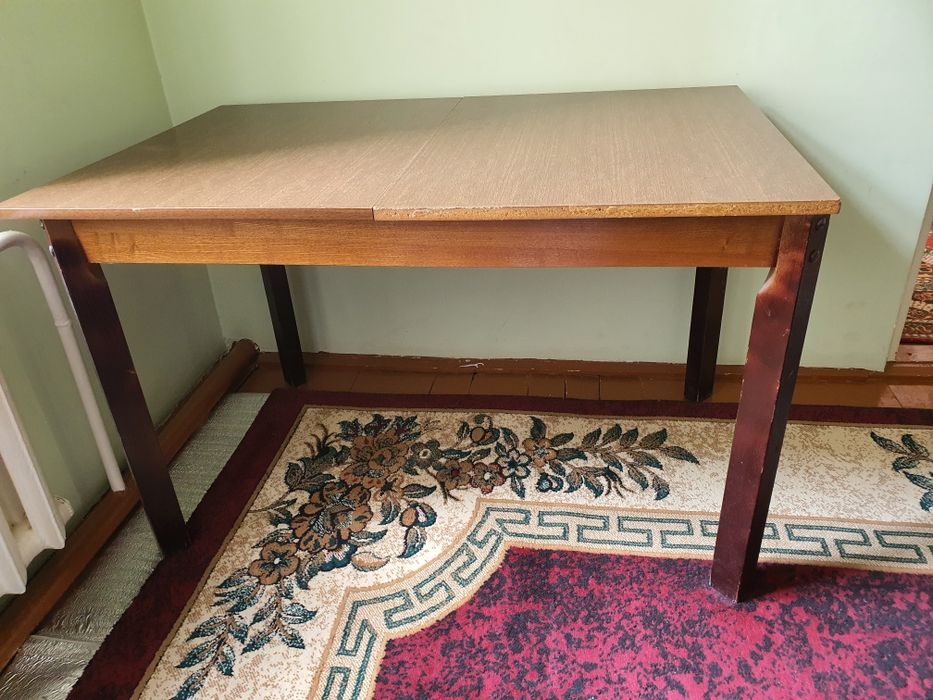 Срочно раскладной стол сотилади