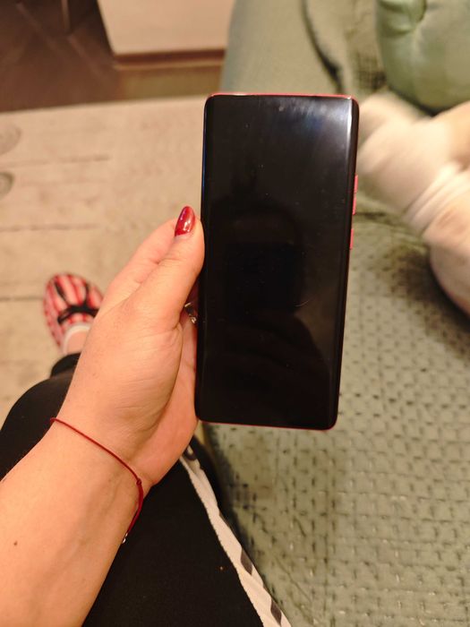 Vând Motorola edge40