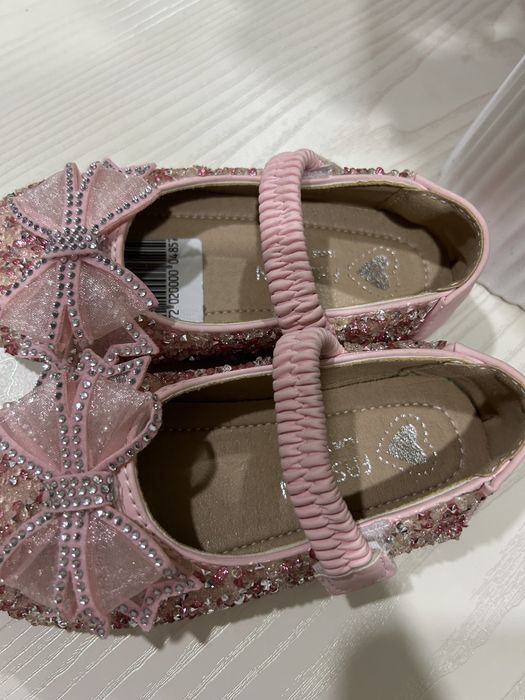 Обувь на девочку