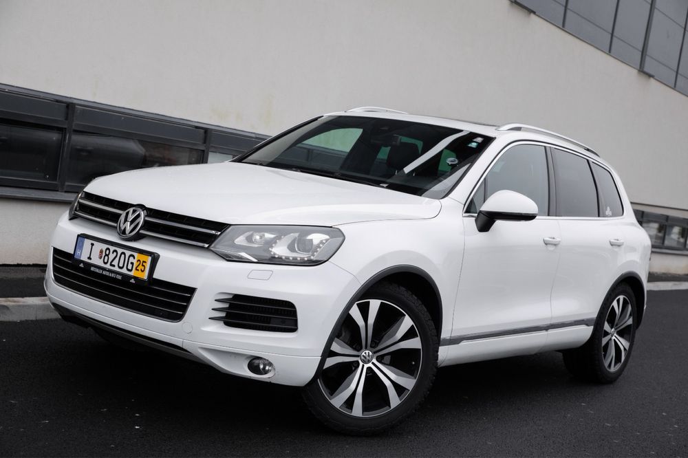 VW Touareg 2012 Diesel 3.0 Panoramic Piele