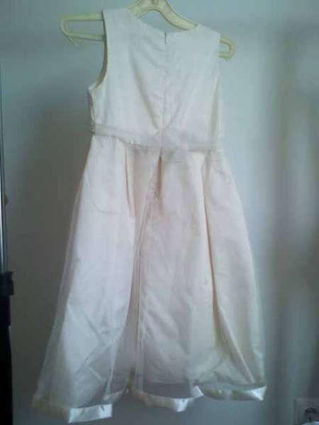 Ефирна, романтична рокля за шаферка