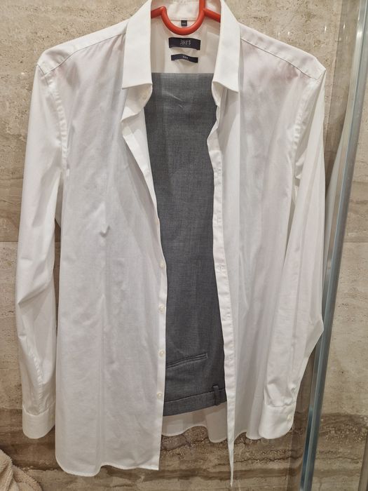 Бяла мъжка риза р-р 42/44  и сив панталон Zara р-р44