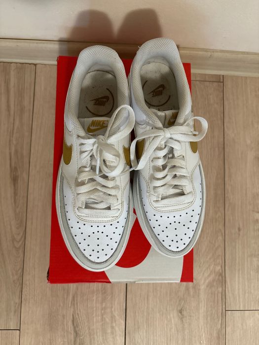 Nike court vision alta