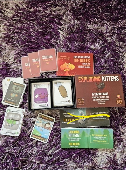 Joc de societate exploding kittens plus streaking kittens plus sleeves