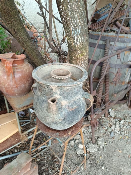 Антики- питуси ,делви,