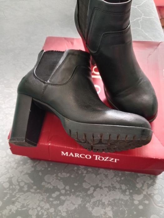 Продам ботильоны женские