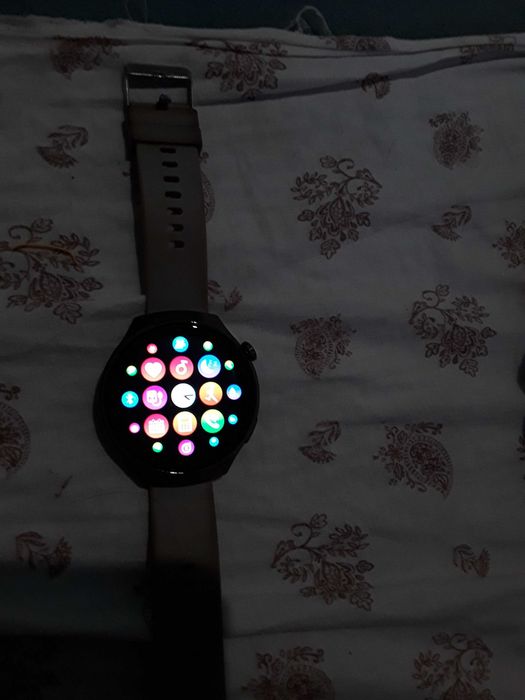 smart watch cu bluetooth si aplicatie pentru telefon