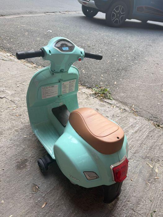 Motocicleta electrica Vespa pentru copii, Homcom
